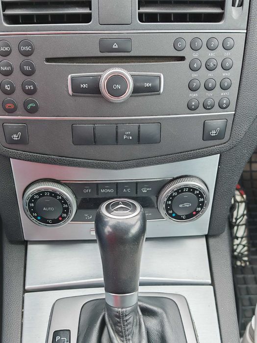 Vand Mercedes Benz  C220 Avantgarde diesel din 2011, 170 CP