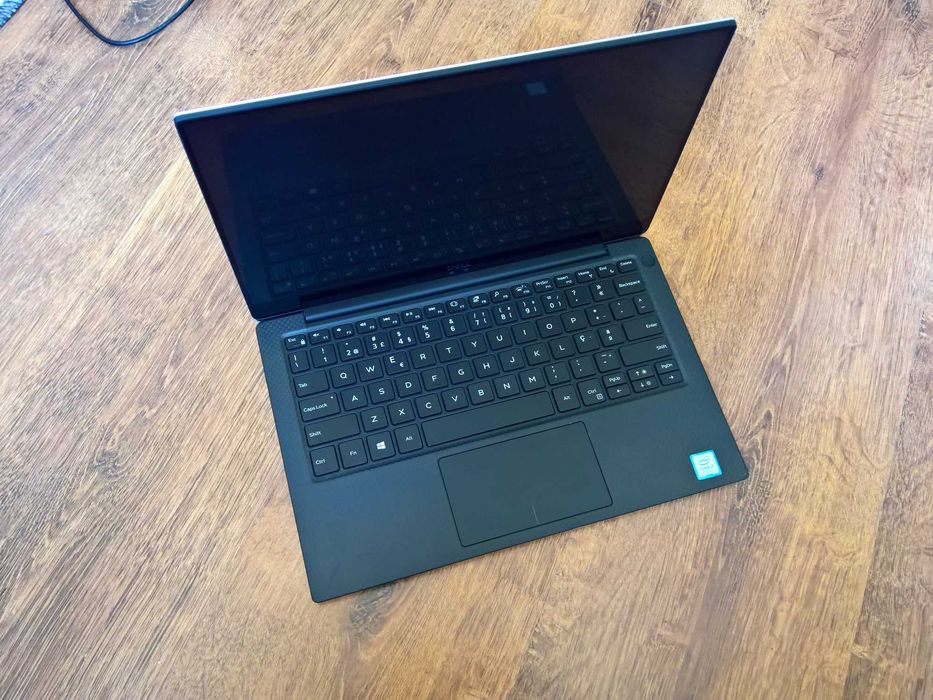 13.3" DELL XPS 9370, 4K тъчскрийн  Intel® Core™ i7-8550U, 16GB, 256GB NVMe