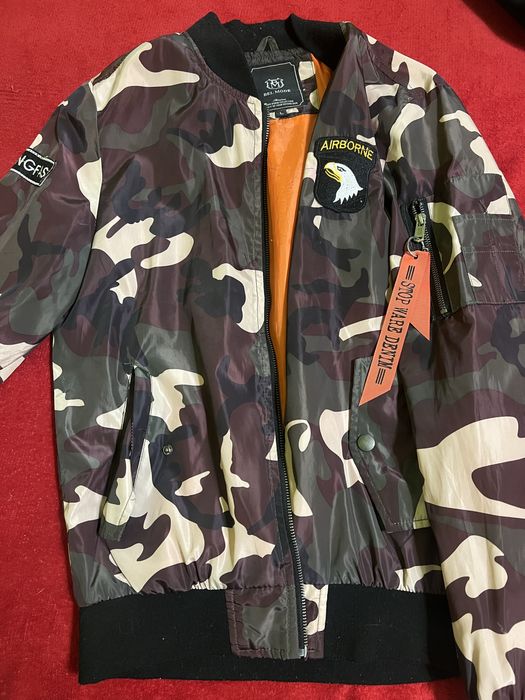 Мъжко пролетно-есенно яке