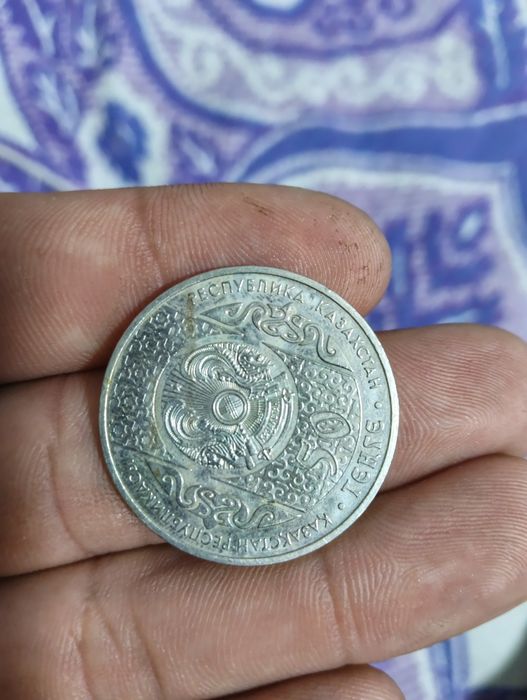 Продам монеты цена договорная