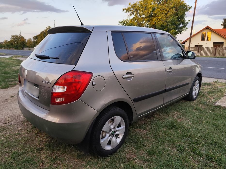 Vând Skoda Fabia