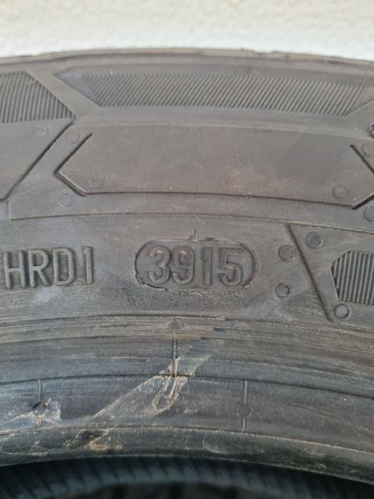 Зимни гуми за Бус 4 броя CONTINENTAL ContactWinter 195 60 R16C дот3915