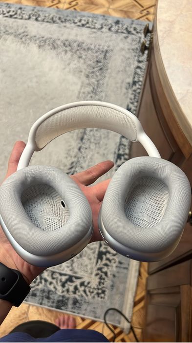 Airpods max разъем лайтнинг