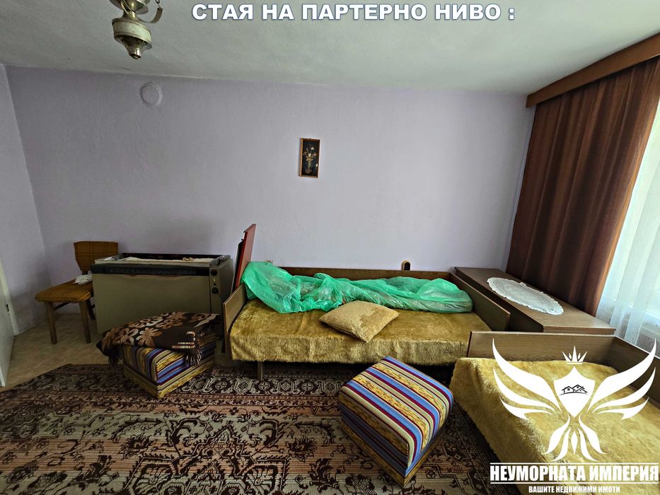Продавам четиристаен апартамент 118кв. 3ет. гр.Асеновград, стадиона
