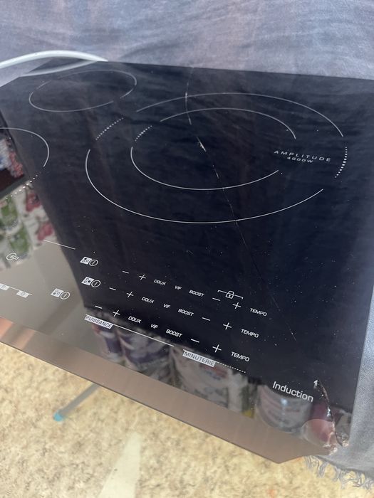 Индукционен котлон Sauter