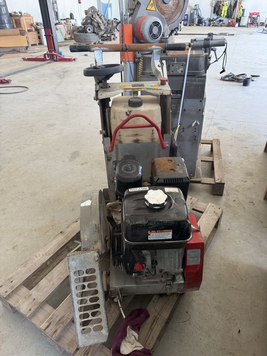Pachet masina taiat asfalt si mai compactor