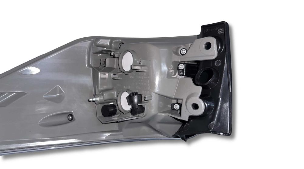 Фонарь LH Highlander 10-13