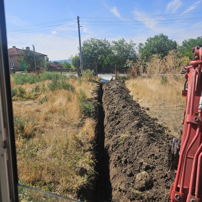 Услуги със мини багер Бобкат и самосвал до 3тона хидравличен чук