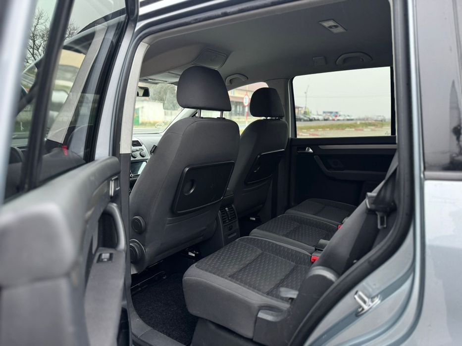 VW Touran  1.9 TDI 105 Cp 7 Locuri