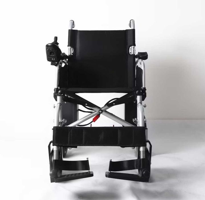 Scaun rulant electric pliabil – cadru metalic solid, baterie puternică, autonomie mare