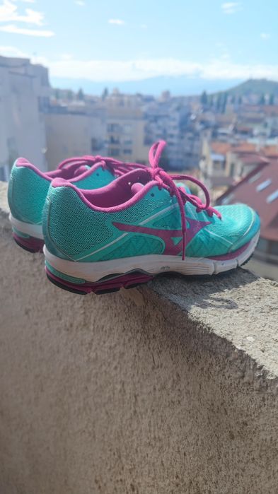 Маратонки  Mizuno Wave 6  номер 36 UK 3.5, 22.5 см, 22,5 см