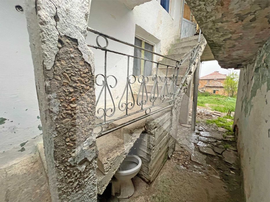 Продава се Етаж от къща в Нови пазар - 85 кв.м за 360 €/кв.м - Снимка #17