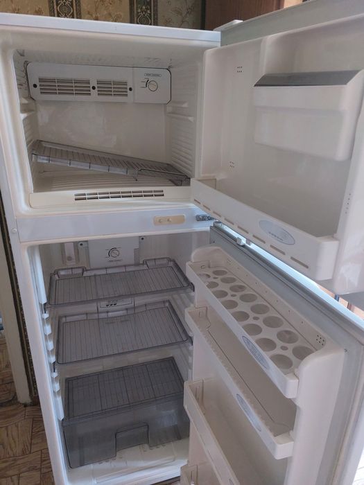 Холодильник Samsung SR-268 No Frost