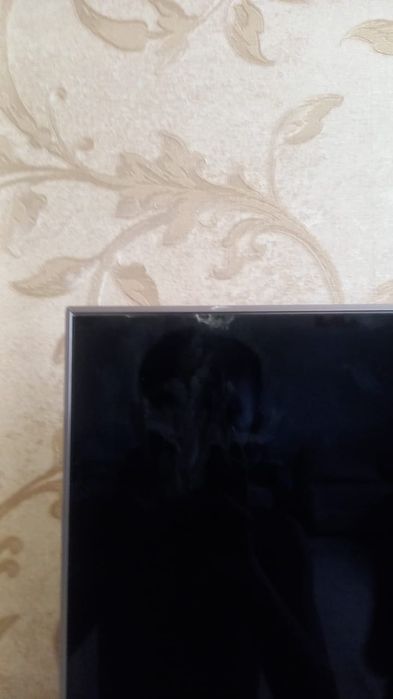 Телевизор смарт Samsung 22г.