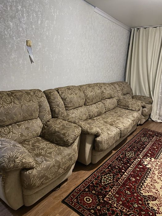 Отдам диван и два кресла самовывоз