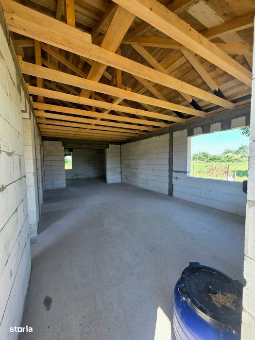 De vanzare casa noua la 6 min de Roman, teren de 825mp, terasa, 74900e