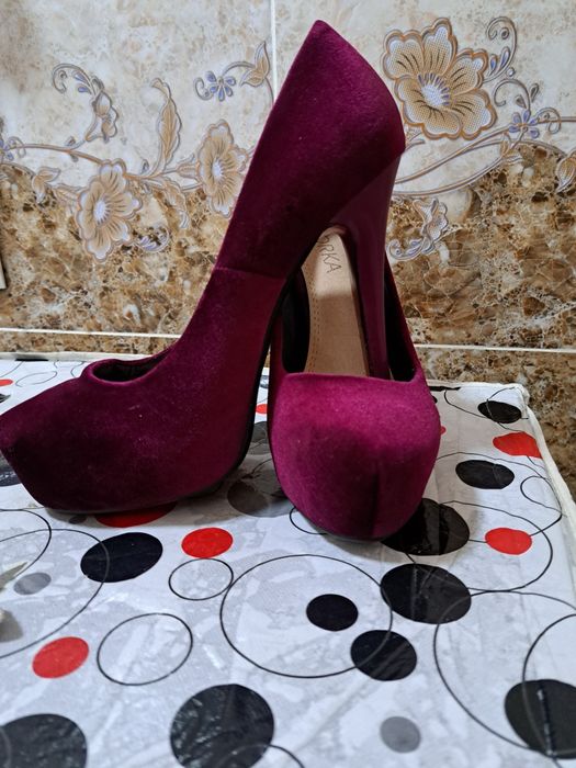 Barxtli tufli 40 razmer