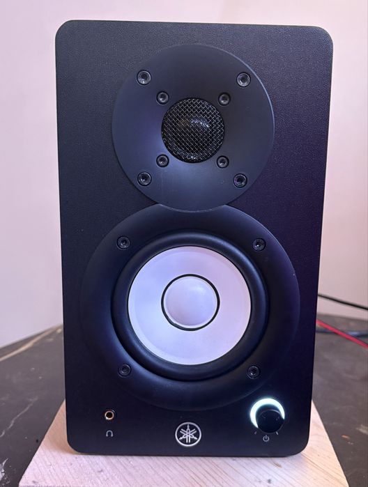 Мониторы Yamaha HS3