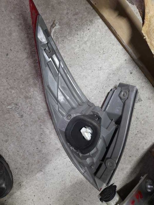 Фонарь заднего хода Toyota Estima R50