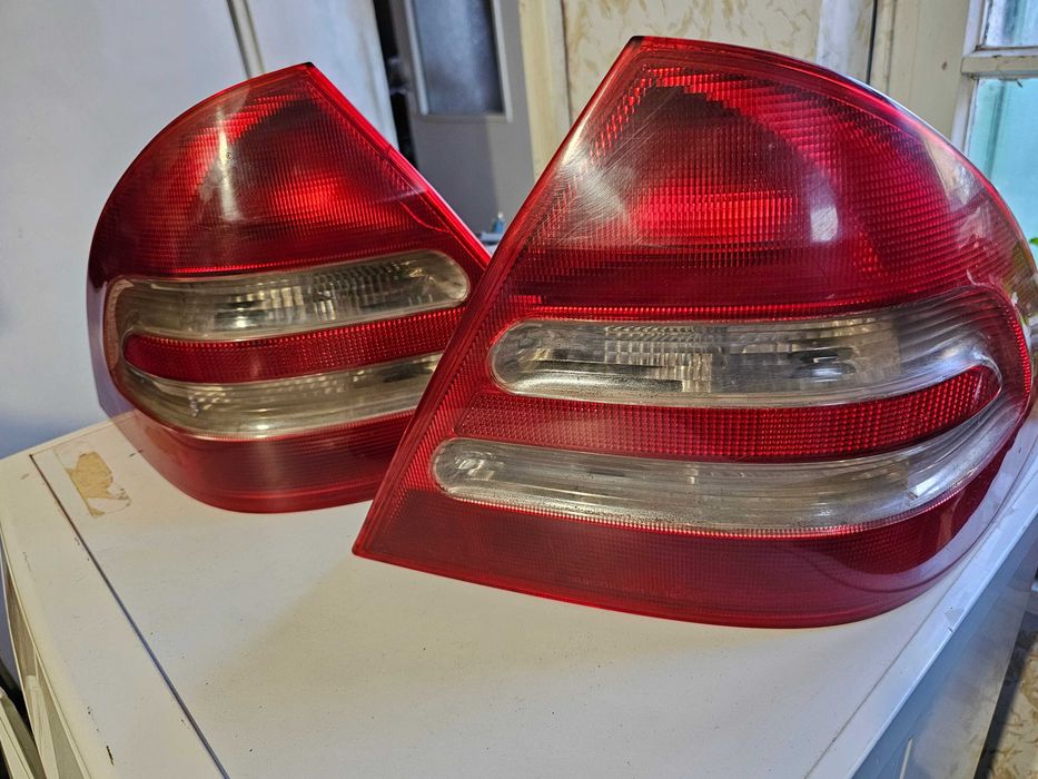 Части за мерцедес w203 седан