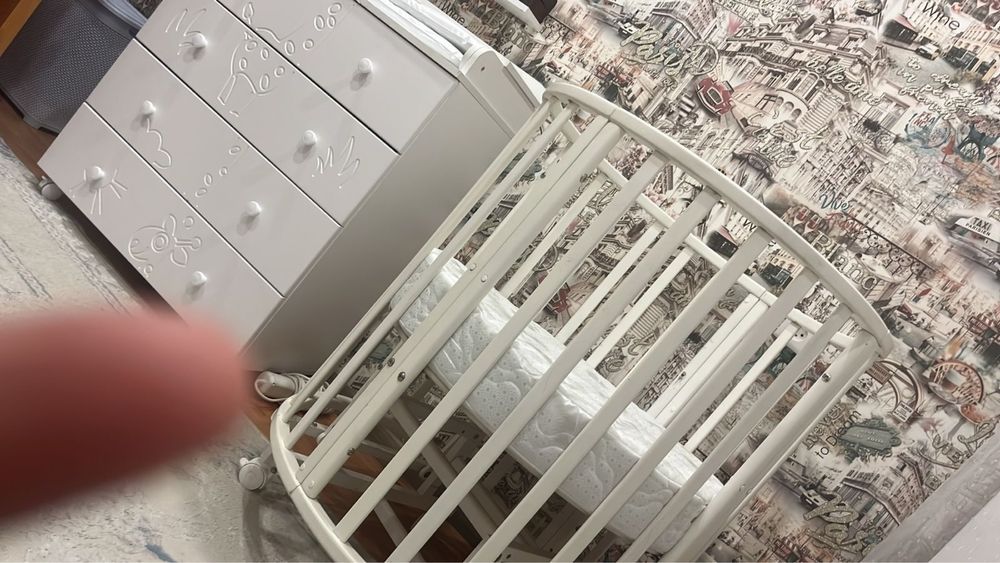 Продам  детскую кроватку