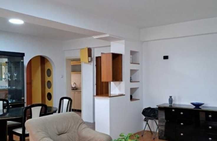 Дава се под наем Двустаен апартамент в Пловдив, Западен - 56 кв.м за 229.5 € - Снимка #1