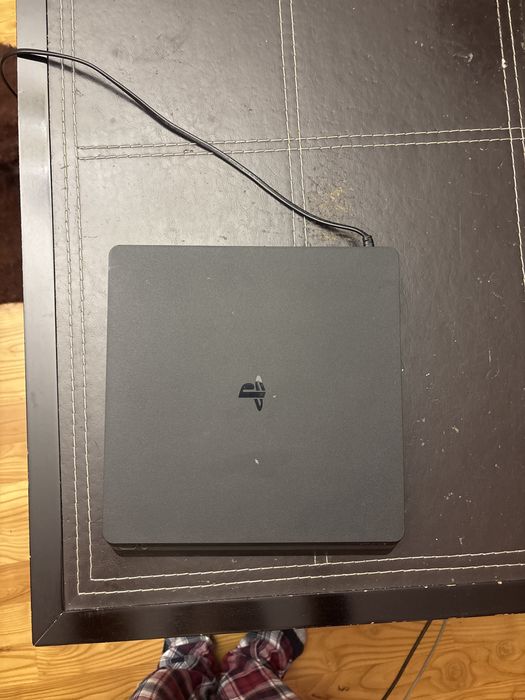 Приставка sony playstation 4