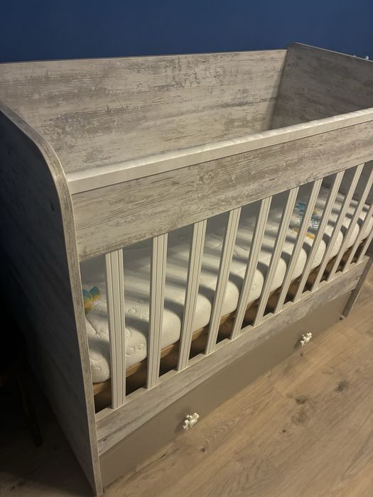 Бебешко креватче