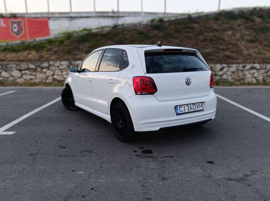 VOLKSWAGEN Polo 2012 — imagine 3