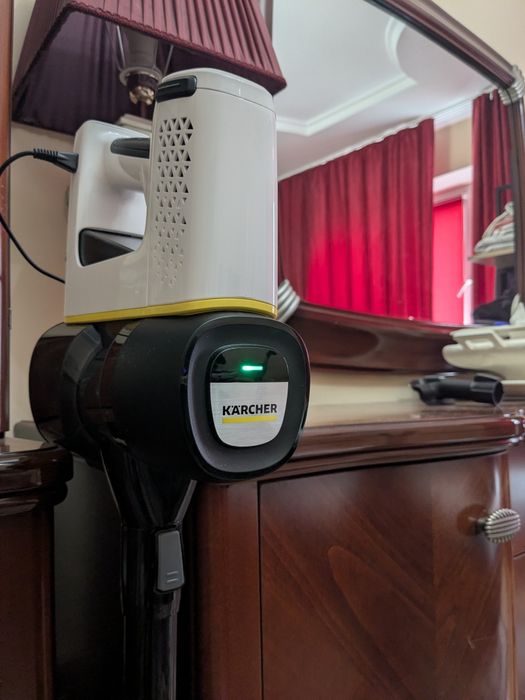Пылесос Karcher VC4 Cordless My Home  белый