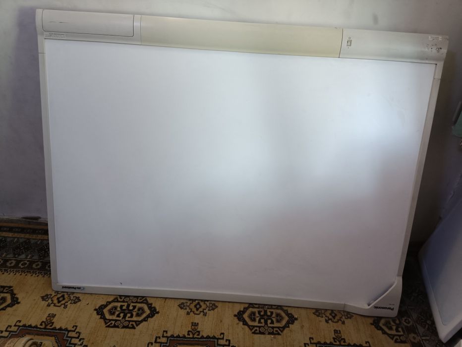 Интерактивная доска Panasonic UB - T780