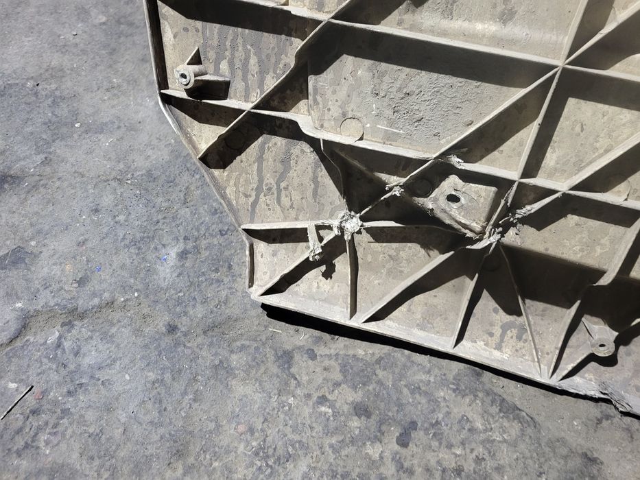 Продам капот на шахман