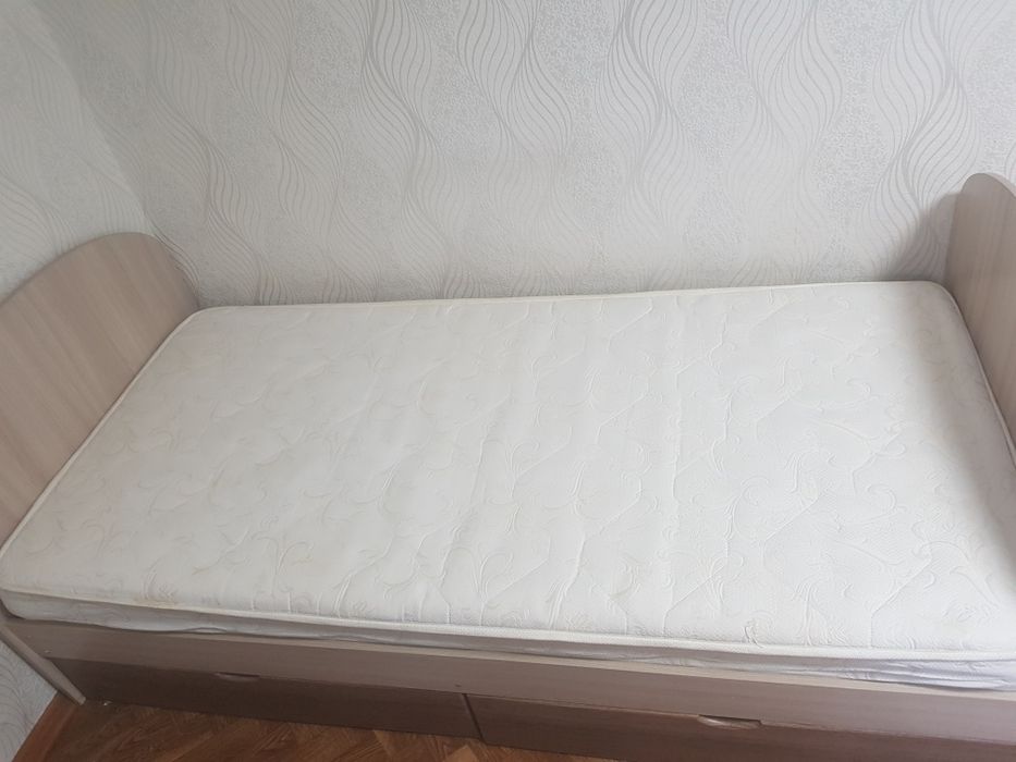 Кровать односпальняя