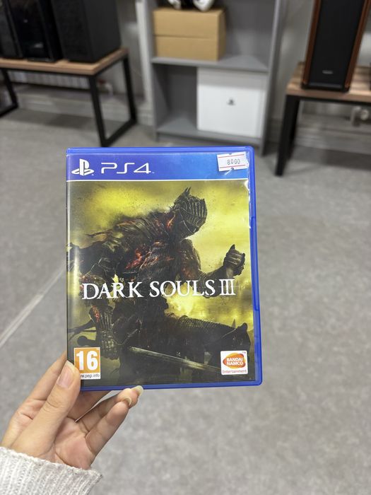 Диск Dark Souls 3 на PS4-в отличном состоянии