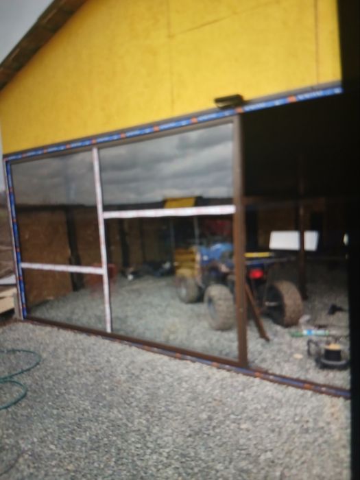 Inchiriez garaj 3 km de Gl