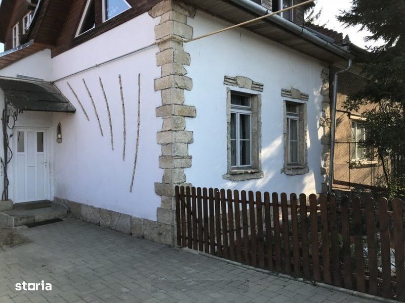 Casa 6 camere, cu teren 1160 mp, Dambul Rotund
