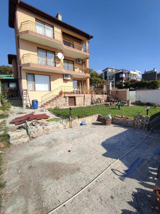 Продава се Къща в Бургас, Долно Езерово - 303 кв.м за 957 €/кв.м - Снимка #13