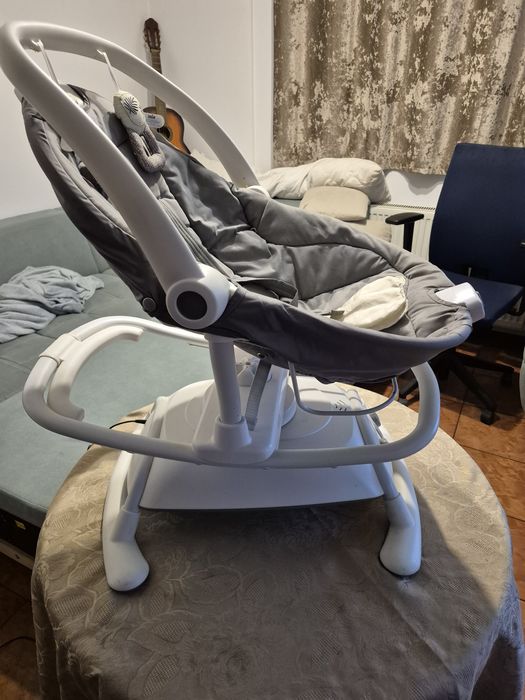 Leagan si balansoar rotativ Joie