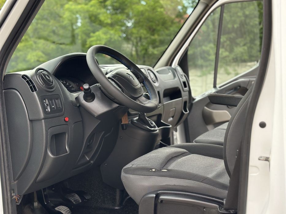 renault master cu lift hidraulic 2018 8 ep