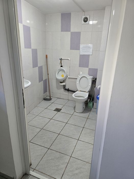 Spațiu comercial de închiriat/ vânzare 4 nivele