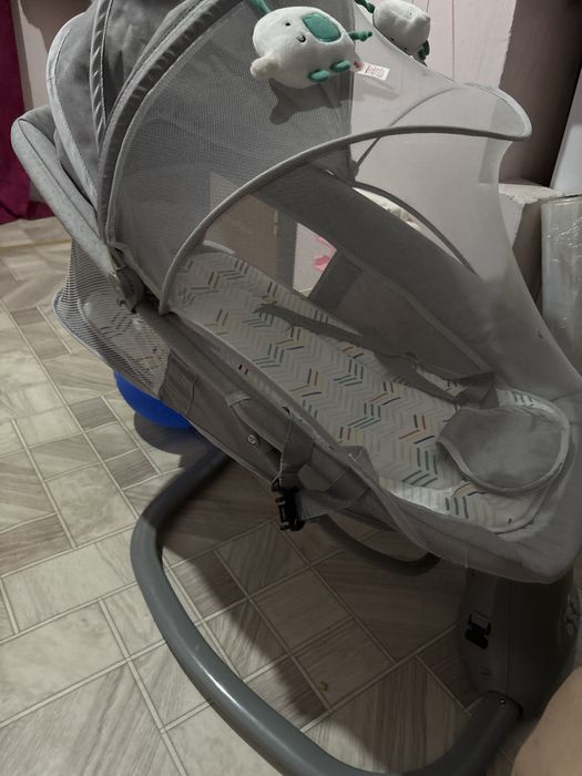 Продам качеля шезлонг