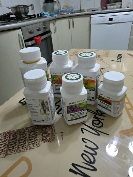 Продам дёшево витамины