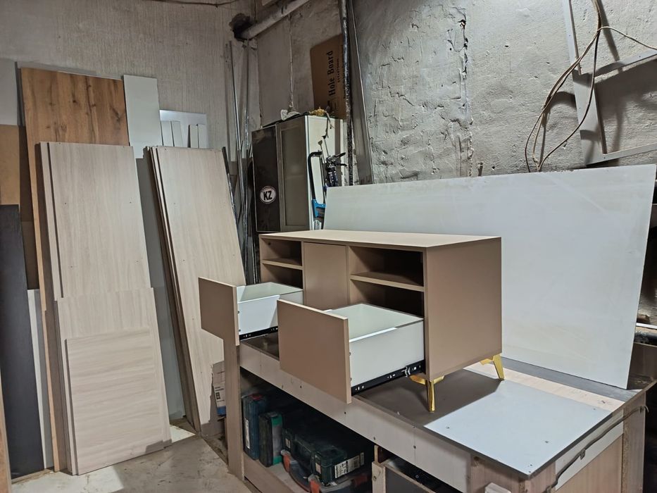 Тумба Тв новый продам