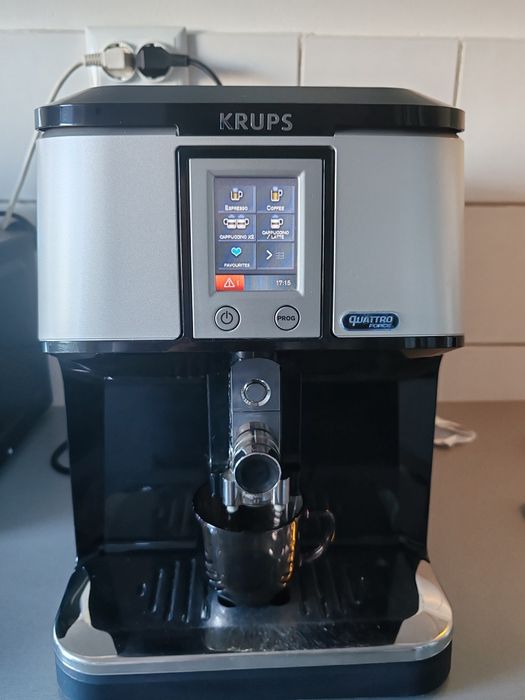 Espressor automat Krups Quattro Force EA880E - Funcționează perfect