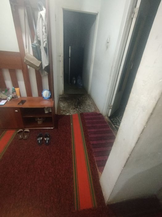 Uy sotiladi arzon narxda narxi kelishiladi