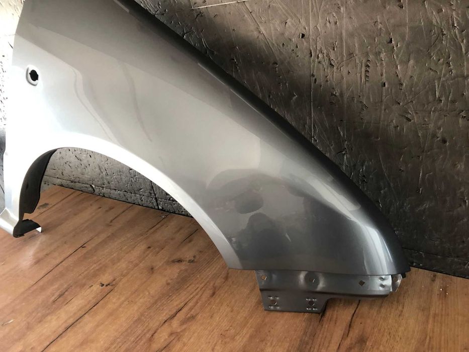 Aripa Fata Dreapta Skoda Fabia 1 I An 1999-2007 (F7U (Albastru))