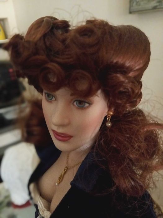 Порцеланова кукла Роуз - Титаник