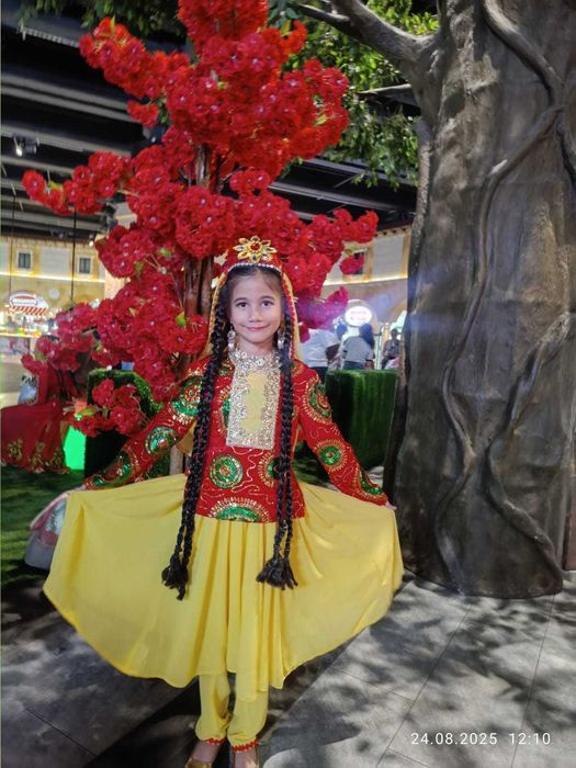 Продам уйгурский костюм для девочки