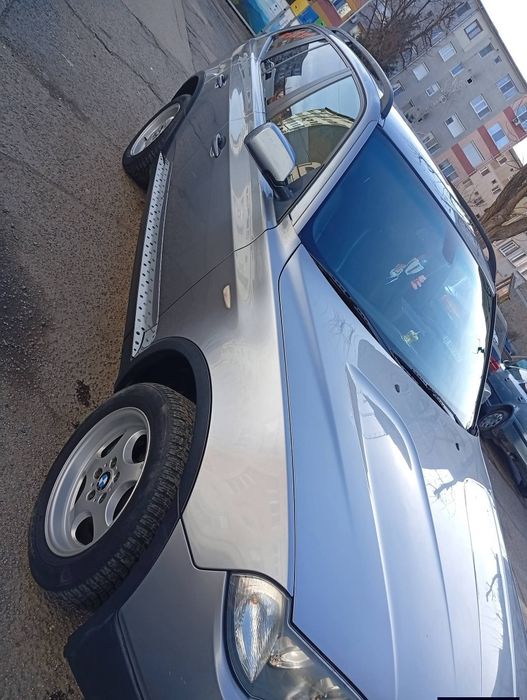 Vând BMW X3 177 cai.2 D an 2008