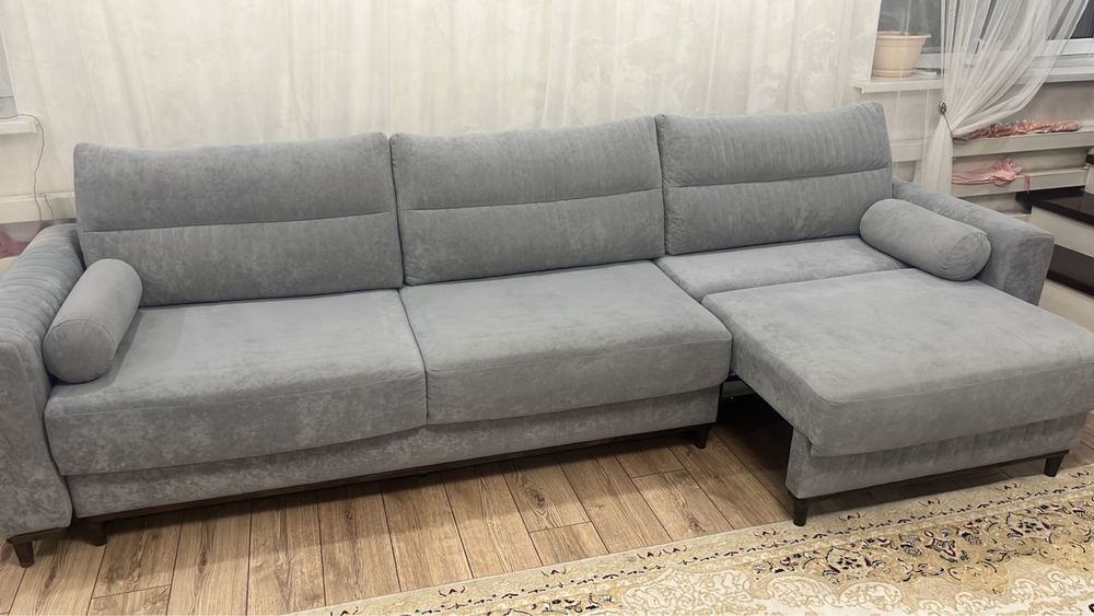 Раскладной диван с нишей для белья